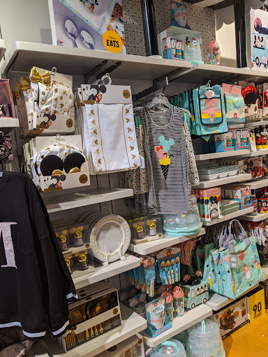 Toy Store «Disney Store», reviews and photos, 7600 Kingston Pike, Knoxville, TN 37919, USA