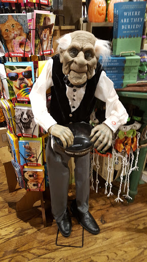 American Restaurant «Cracker Barrel Old Country Store», reviews and photos, 2858 N Glenstone Ave, Springfield, MO 65803, USA