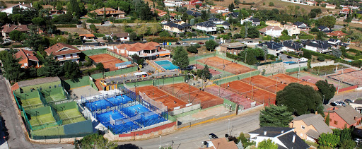 Nou Tenis Belulla en Canovelles
