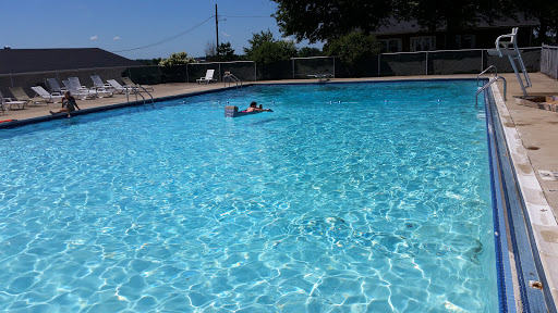 Country Club «Henry County Country Club», reviews and photos, 2200 Campbellsburg Rd, New Castle, KY 40050, USA