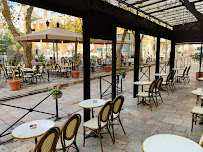 Atmosphère du Restaurant Café des Intimes à Bastia - n°1