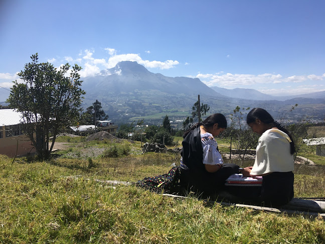 Unidad Educativa Comunitaria “Nazacota Puento” - Cotacachi