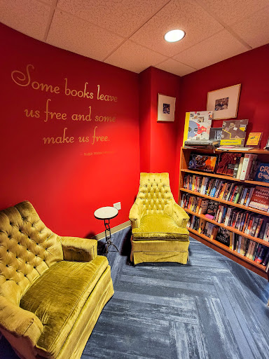 Book Store «Quail Ridge Books», reviews and photos, 4209-100 Lassiter Mill Rd, Raleigh, NC 27609, USA