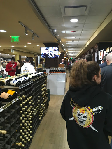 Wine Store «Wine Library», reviews and photos, 586 Morris Ave, Springfield Township, NJ 07081, USA