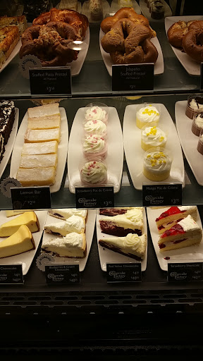 Book Store «Barnes & Noble», reviews and photos, 210 Americana Way, Glendale, CA 91210, USA