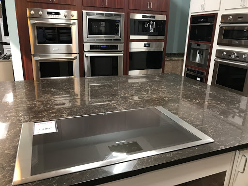 Appliance Store «Famous Tate Appliance & Bedding Centers», reviews and photos, 1170 1st St S, Winter Haven, FL 33880, USA