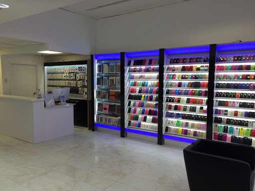 Phone Repair Service «The Fix - Mobile Phone & Tablet Repair», reviews and photos, 1500 New Britain Ave, West Hartford, CT 06110, USA