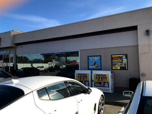 Gas Station «Chevron», reviews and photos, 25032 W Dorris Ave, Coalinga, CA 93210, USA