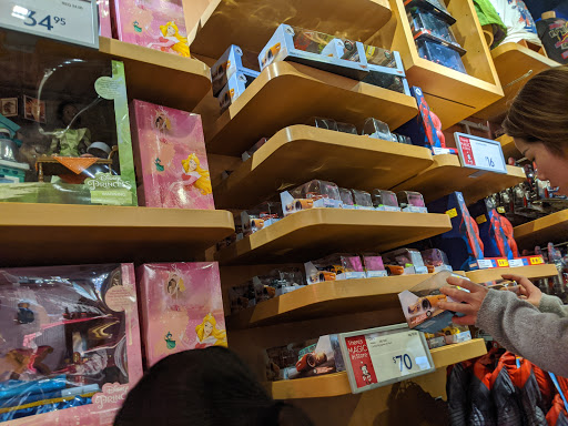 Toy Store «Disney Store», reviews and photos, 1961 Chain Bridge Rd, McLean, VA 22102, USA