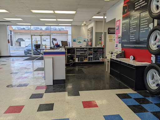 Tire Shop «Firestone Complete Auto Care», reviews and photos, 941 Fort Crook Rd N, Bellevue, NE 68005, USA