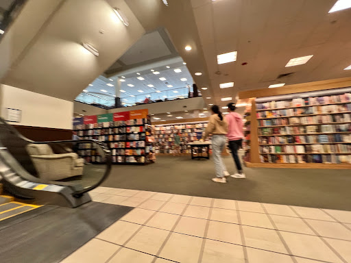 Book Store «Barnes & Noble», reviews and photos, 1201 Lake Woodlands Dr, The Woodlands, TX 77380, USA