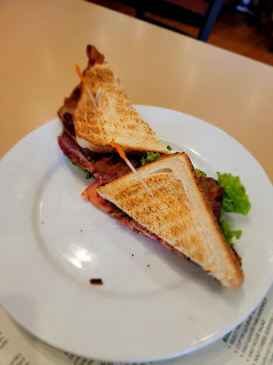 American Restaurant «Newport Creamery», reviews and photos, 296 County Rd, Barrington, RI 02806, USA