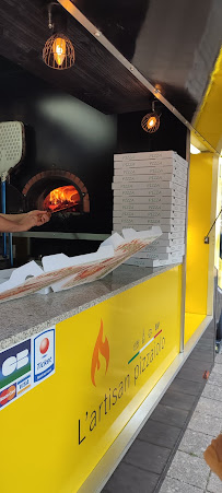 Pizza du Pizzas à emporter L'Artisan Pizzaiolo - Camion Pizza (Emplacements différents chaque soir) à Chaponnay - n°3