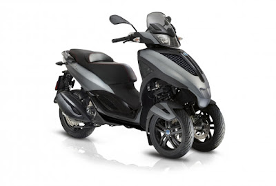 Azur Scooter Location - Cavalaire à Cavalaire-sur-Mer