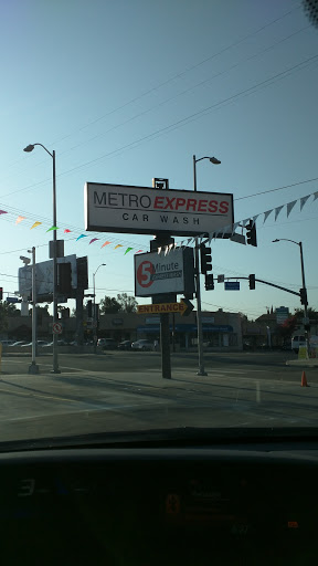 Car Wash «Metro Express Car Wash», reviews and photos, 6066 Reseda Blvd, Tarzana, CA 91335, USA