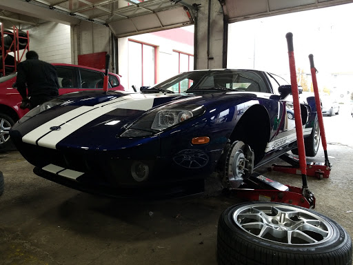 Tire Shop «Discount Tire Store - Oak Lawn, IL», reviews and photos, 6635 95th St, Oak Lawn, IL 60453, USA