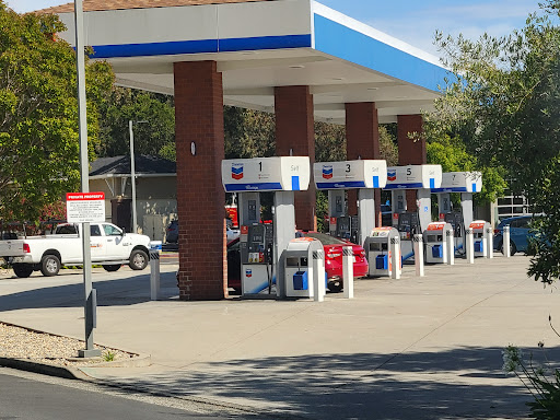 Chevron, 301 Sir Francis Drake Blvd, Greenbrae, CA 94904, USA, 