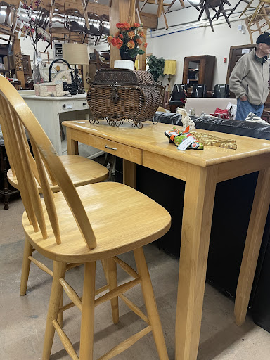 Consignment Shop «Refabulous Furnishings», reviews and photos, 2231 Vestal Pkwy W, Vestal, NY 13850, USA