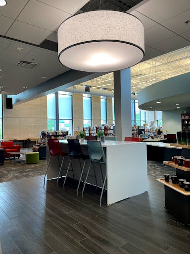 Christian Book Store «Baker Book House Co», reviews and photos, 2768 E Paris Ave SE, Grand Rapids, MI 49546, USA