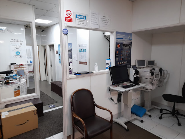 Reviews of PCR & Antigen Travel Test In West London Shepherd's Bush in London - Laboratory