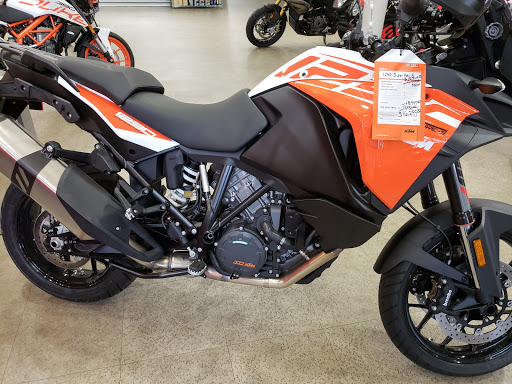 Motorcycle Dealer «Commonwealth Motorcycles», reviews and photos, 625 E Jefferson St, Louisville, KY 40202, USA