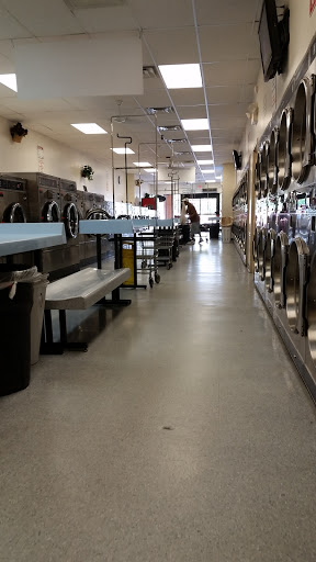Laundromat «MR. SUDS LAUNDROMAT», reviews and photos, 443 S Evergreen Ave, Woodbury, NJ 08096, USA