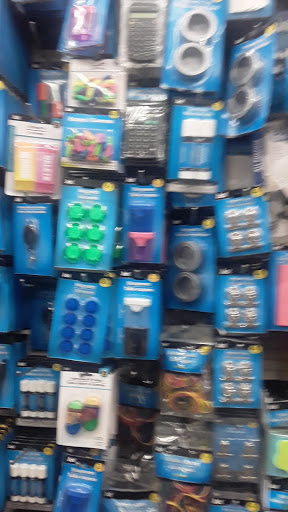 Dollar Store «Dollar Tree», reviews and photos, 312 Walnut St, Redwood City, CA 94063, USA