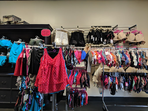 Lingerie Store «The Heavy Hanger by Melons the Complete Bra Shop», reviews and photos, 650 N Carriage Pkwy #105, Wichita, KS 67208, USA