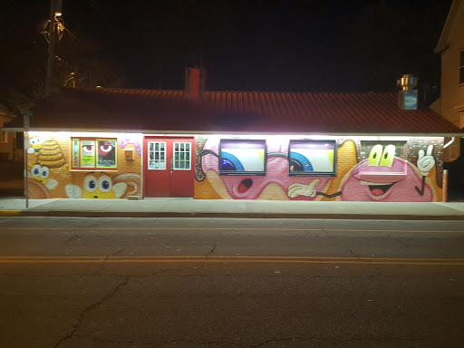 Dessert Shop «Honey Creme Donut Shop», reviews and photos, 514 Vincennes St, New Albany, IN 47150, USA