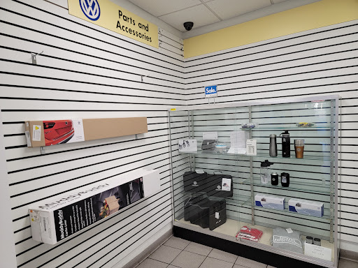 Car Repair and Maintenance «Metro Volkswagen Service Center», reviews and photos, 2400 N Story Rd, Irving, TX 75062, USA