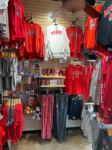 Sportswear Store «Rally House Rookwood», reviews and photos, 2705 Edmondson Rd, Cincinnati, OH 45209, USA
