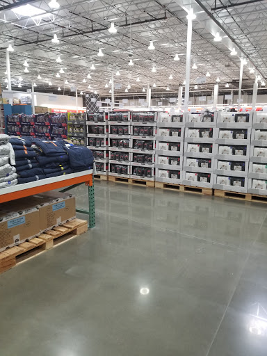Warehouse store «Costco Wholesale», reviews and photos, 380 Ashlan Ave, Clovis, CA 93612, USA