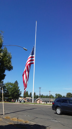 Liquor Store «Forest Grove Liquor Store», reviews and photos, 3130 Pacific Ave, Forest Grove, OR 97116, USA