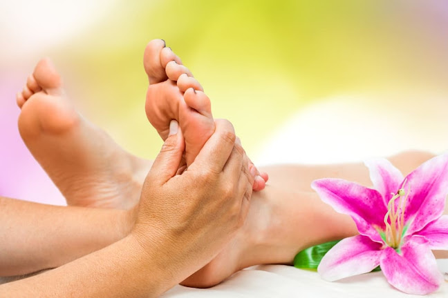Na naa Thai Massage - Massage therapist