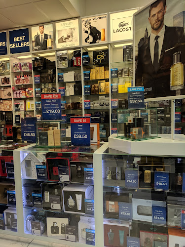 Reviews of The Fragrance Shop Outlet Store in London - Cosmetics store