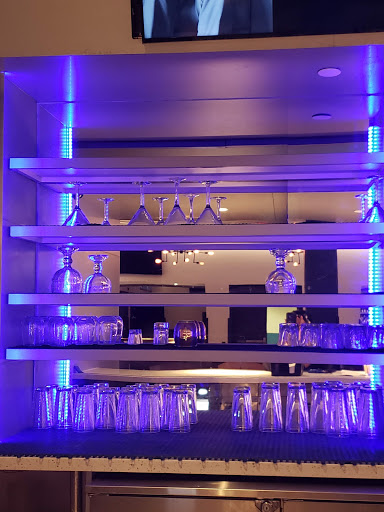 Movie Theater «Studio Movie Grill», reviews and photos, 12332 University Mall Ct, Tampa, FL 33612, USA