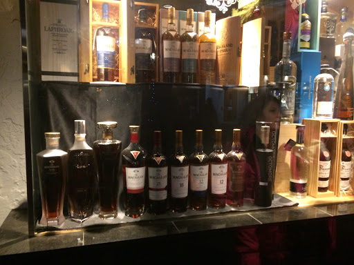 Liquor Store «Vail Fine Wines», reviews and photos, 196 Gore Creek Dr, Vail, CO 81657, USA