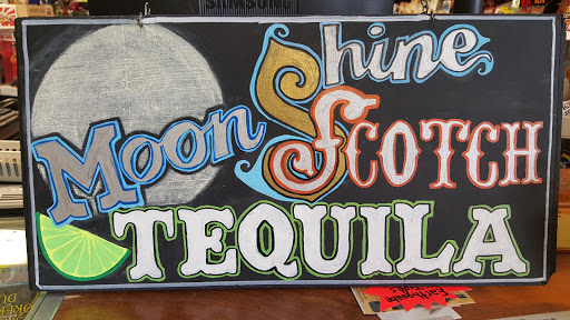 Liquor Store «Old Farm Wine & Spirits», reviews and photos, 5109 Austin Bluffs Pkwy, Colorado Springs, CO 80918, USA