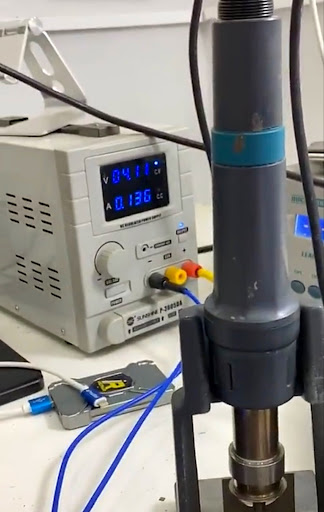 محل الثويني صيانة جوالات أبو عبدالملك 