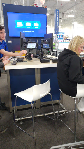 Electronics Store «Best Buy», reviews and photos, 16630 Royalton Rd, Strongsville, OH 44136, USA