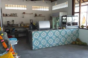 Cempaka cafe and Homestay image