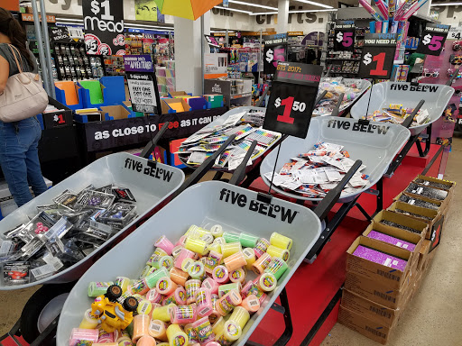 Variety Store «Five Below», reviews and photos, 1776 E Jefferson St, Rockville, MD 20850, USA