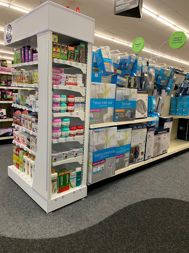 Drug Store «CVS», reviews and photos, 744 US-181, Floresville, TX 78114, USA
