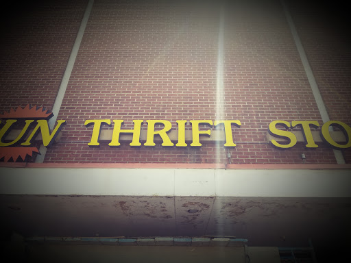 Thrift Store «Sun Thrift Store», reviews and photos, 8800 Foothill Blvd, Sunland-Tujunga, CA 91040, USA