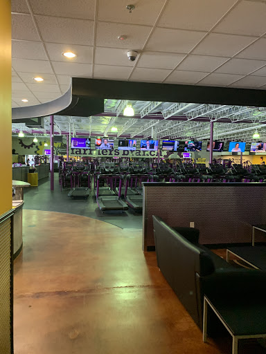 Gym «Planet Fitness», reviews and photos, 2740 Valwood Pkwy Suite 147, Farmers Branch, TX 75234, USA
