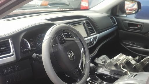 Auto Body Shop «Williams Paint & Body Inc», reviews and photos, 924 Military Pkwy, Mesquite, TX 75149, USA