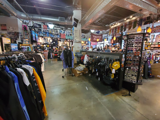 Clothing Store «Zumiez», reviews and photos, 417 Ramsay Way #103, Kent, WA 98032, USA