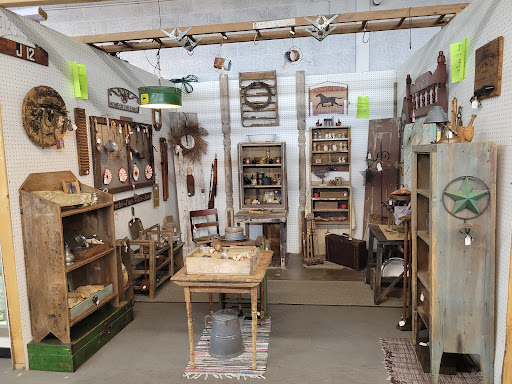 Flea Market «The Slatington Marketplace», reviews and photos, 8281 PA-873, Slatington, PA 18080, USA