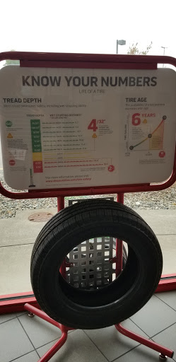 Tire Shop «Discount Tire Store - Auburn, WA», reviews and photos, 901 Outlet Collection Way, Auburn, WA 98001, USA