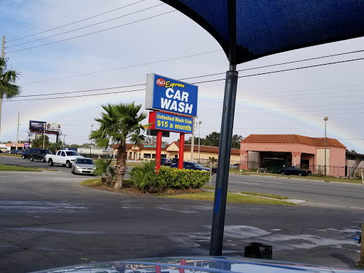 Pat's Express Car Wash en Orlando